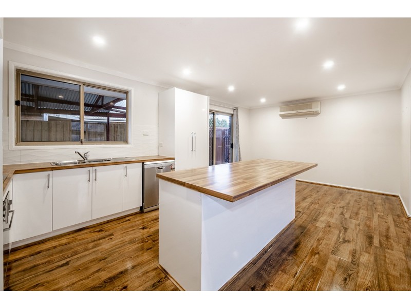 13 Frances Crescent, Cranbourne North VIC 3977