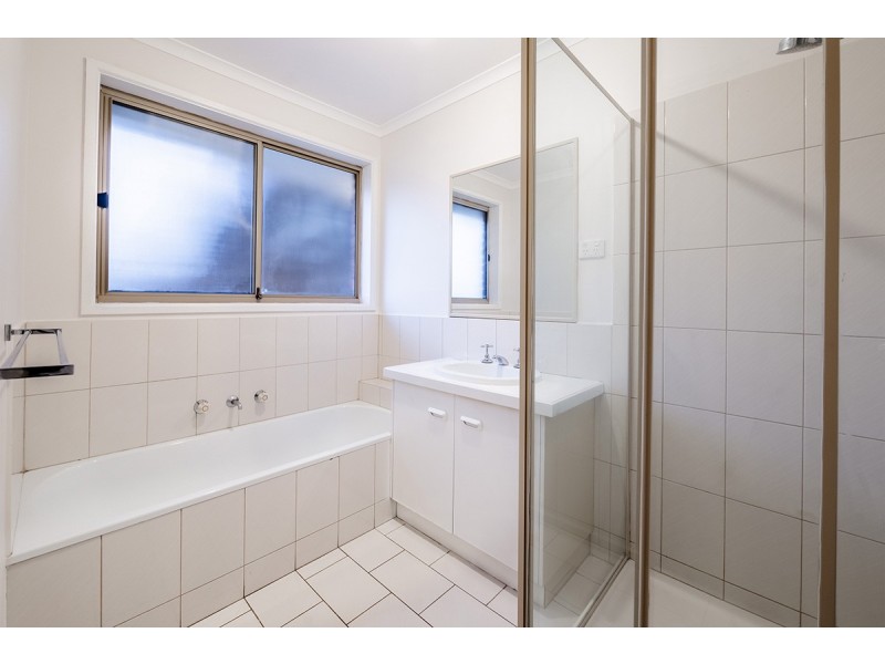 13 Frances Crescent, Cranbourne North VIC 3977