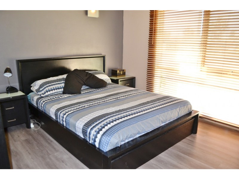 7 Ruffles Court, Cranbourne West VIC 3977