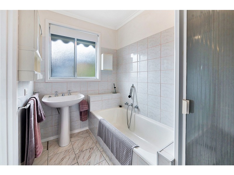 4 Susan Court, Cranbourne VIC 3977