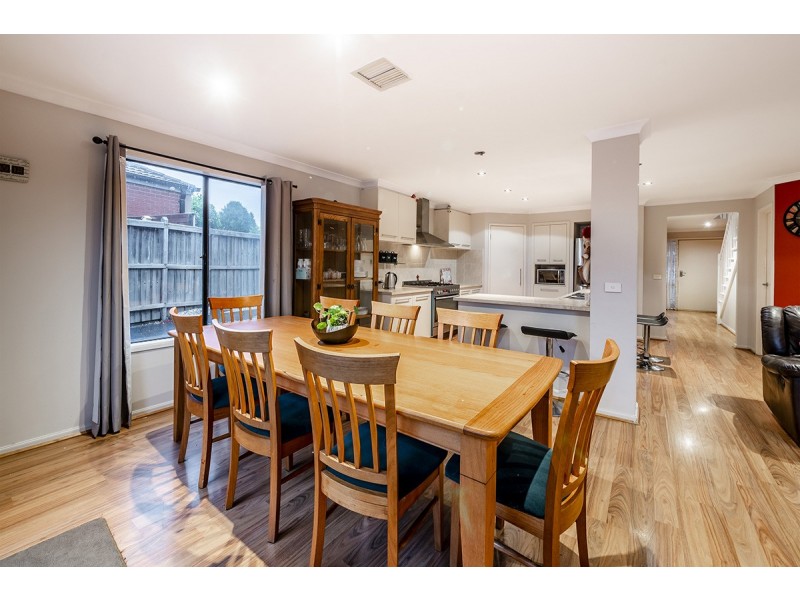 14 Hal Porter Terrace, Lynbrook VIC 3975