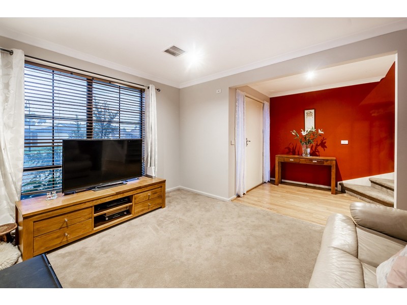 14 Hal Porter Terrace, Lynbrook VIC 3975