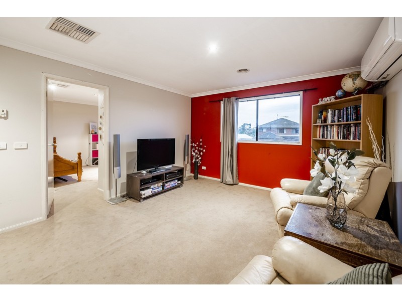 14 Hal Porter Terrace, Lynbrook VIC 3975