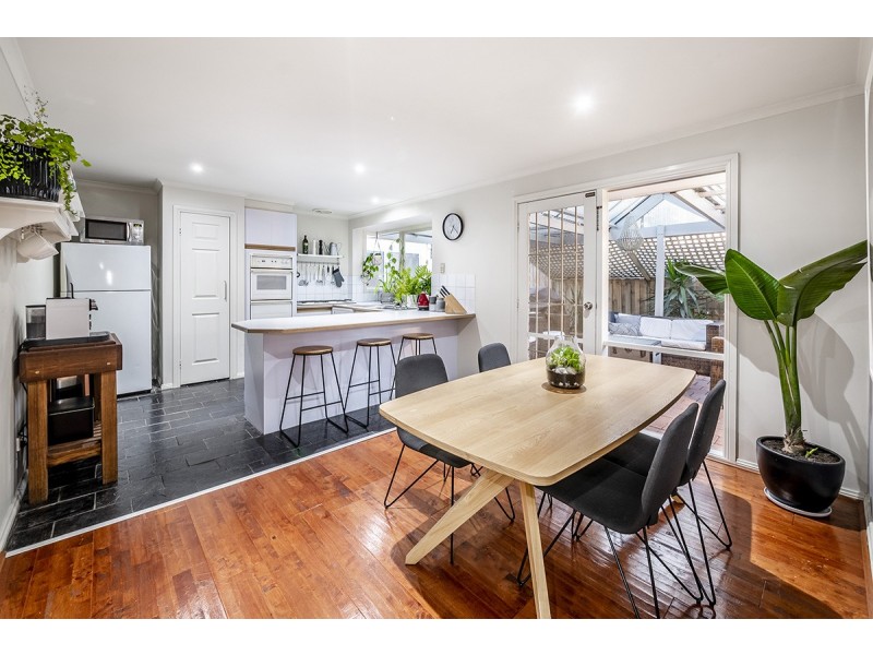 17 Balook Court, Cranbourne North VIC 3977