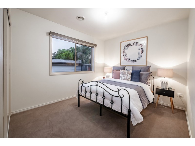 28 Melington Drive, Lyndhurst VIC 3975