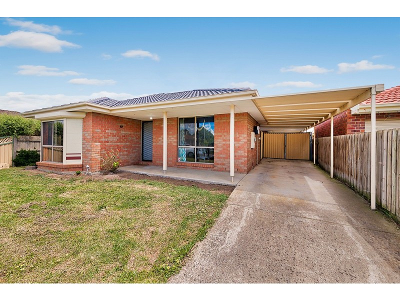 1 Nyah Place, Cranbourne West VIC 3977