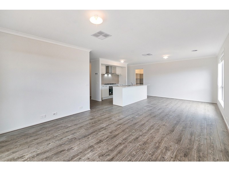 58 Abundance Circuit, Clyde VIC 3978