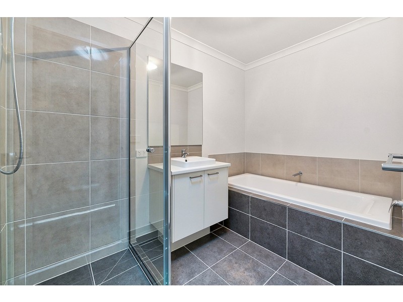 58 Abundance Circuit, Clyde VIC 3978