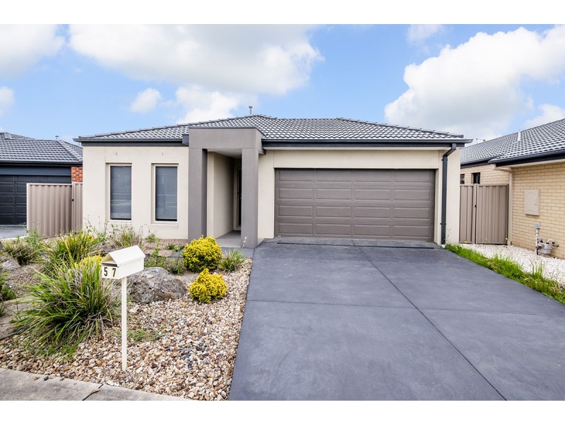 57 Villella Drive, Pakenham VIC 3810