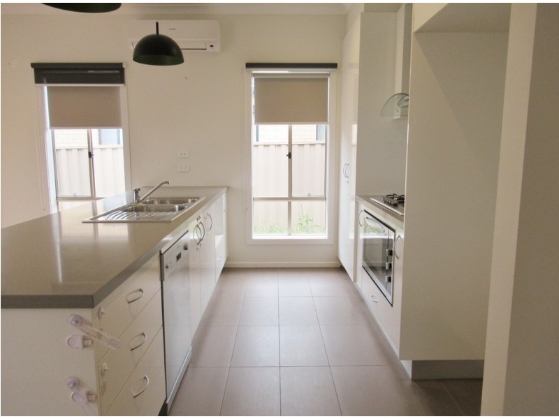 57 Villella Drive, Pakenham VIC 3810