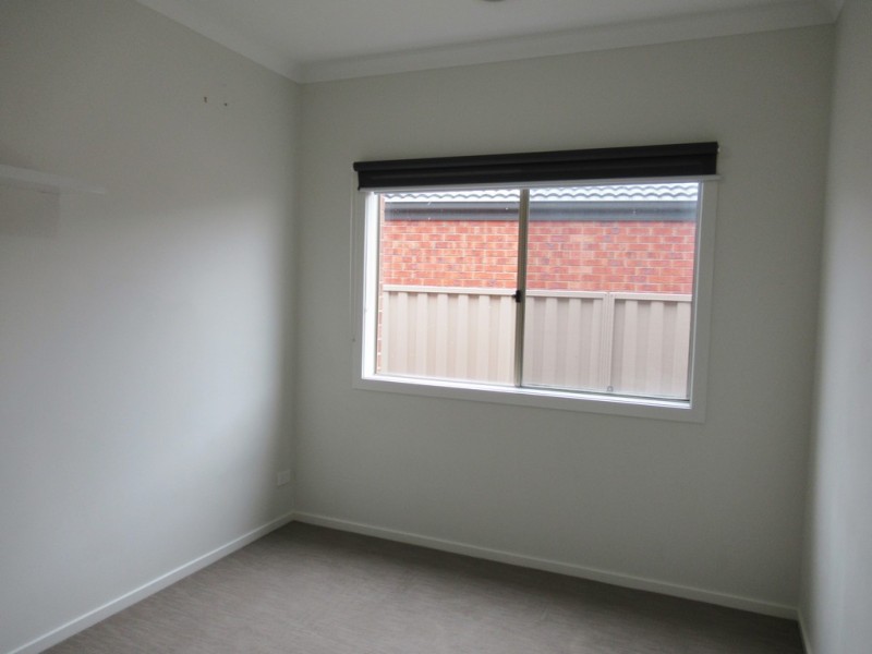 57 Villella Drive, Pakenham VIC 3810