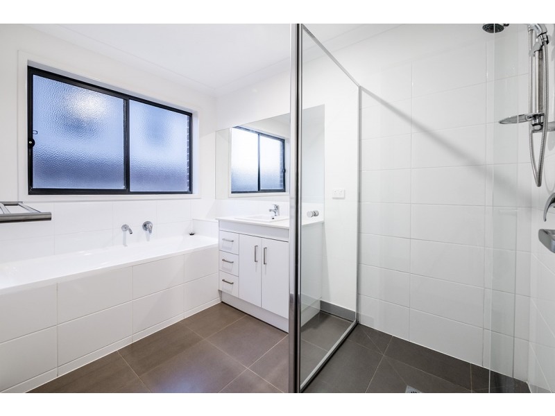 3 Hartleigh Street, Clyde VIC 3978