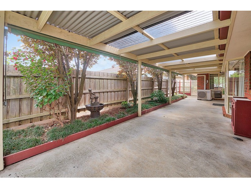 67 Dartmoor Drive, Cranbourne East VIC 3977