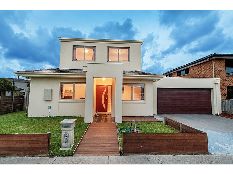 8 Bushman Way, Lynbrook VIC 3975