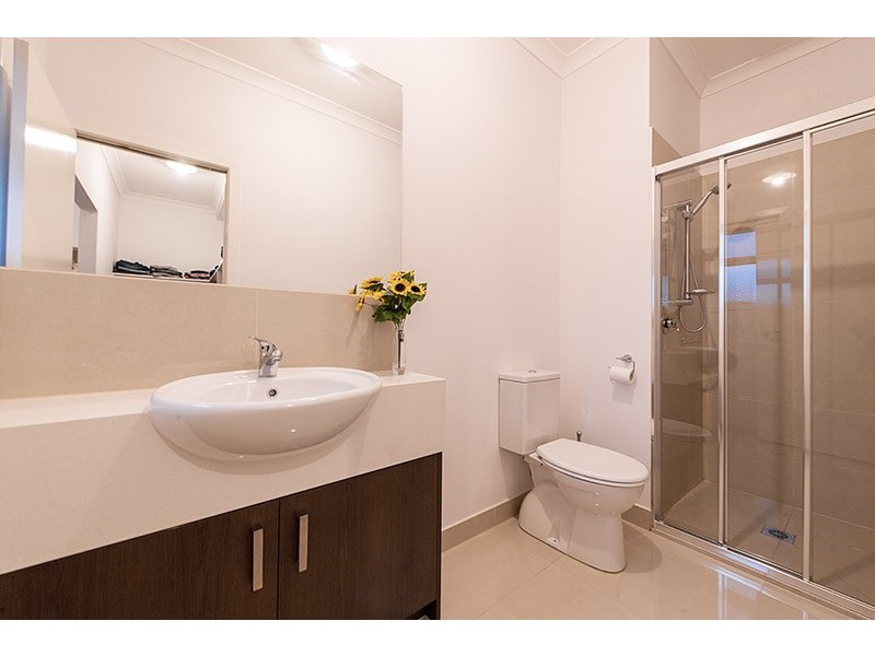 8 Bushman Way, Lynbrook VIC 3975