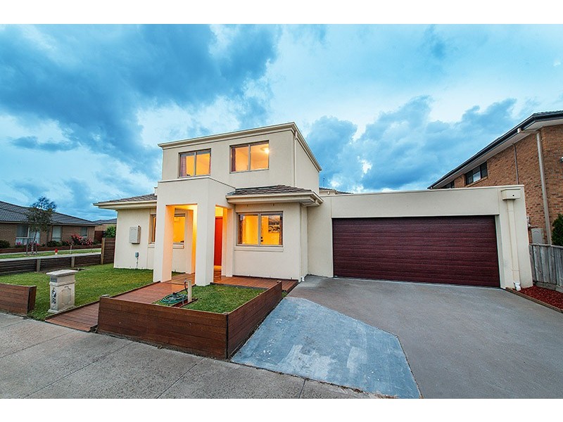8 Bushman Way, Lynbrook VIC 3975