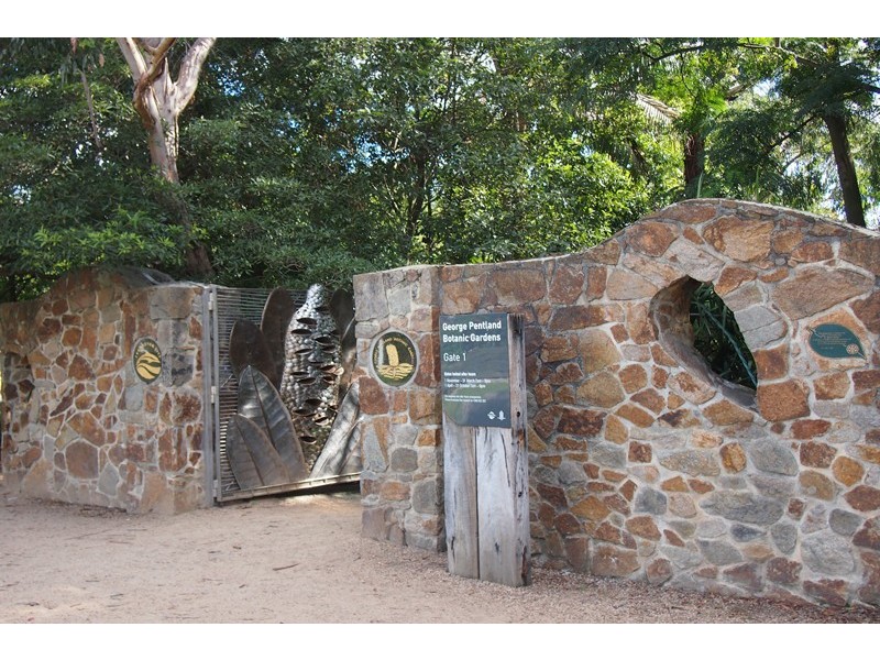 8/9 Reid Street, Frankston VIC 3199