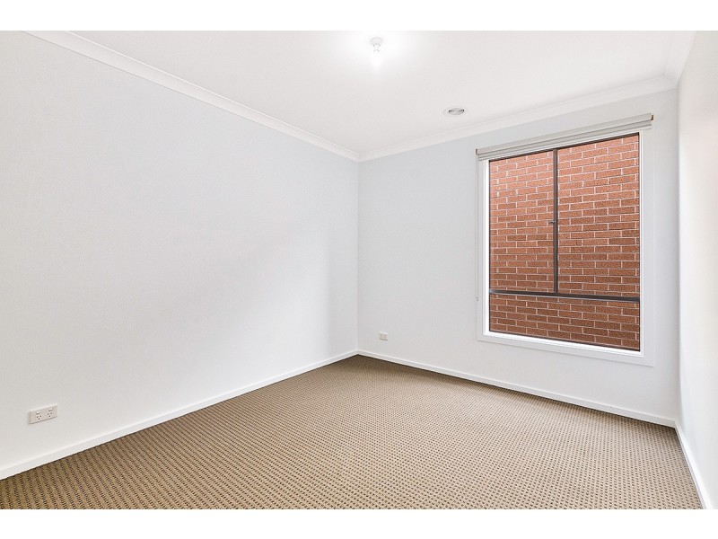 12 Mabillon Way, Clyde North VIC 3978