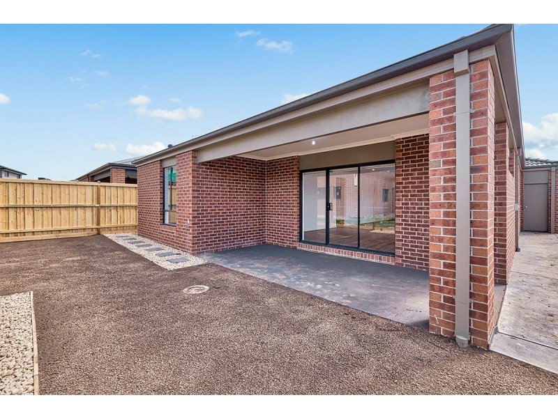 12 Mabillon Way, Clyde North VIC 3978