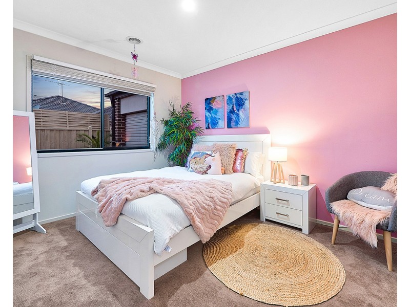 26 Beechwood Drive, Lyndhurst VIC 3975