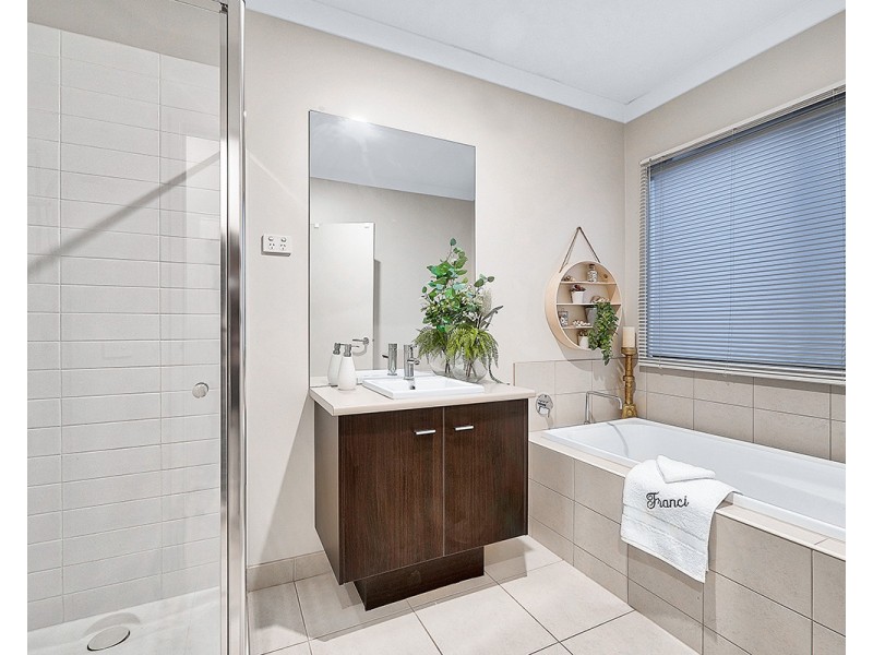 26 Beechwood Drive, Lyndhurst VIC 3975