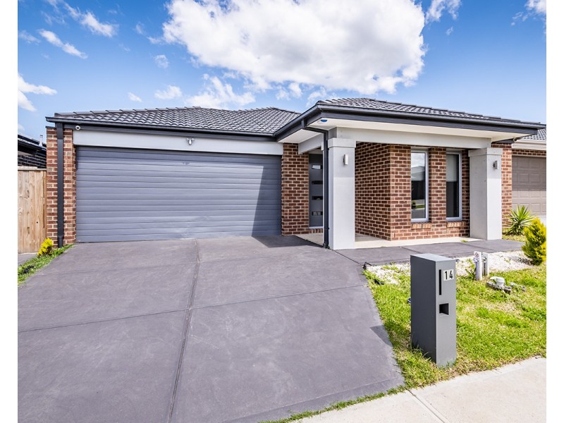 14 Dressen Way, Clyde North VIC 3978