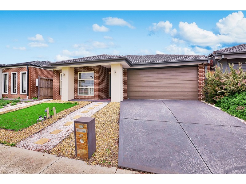 47 Copernicus Circuit, Cranbourne West VIC 3977