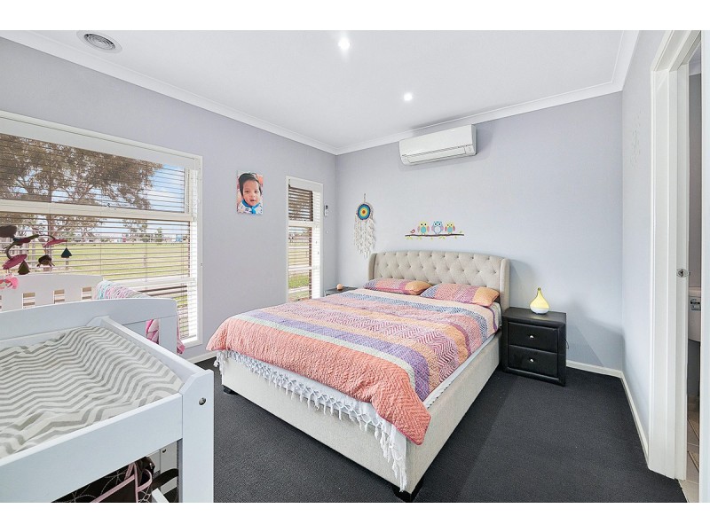 47 Copernicus Circuit, Cranbourne West VIC 3977