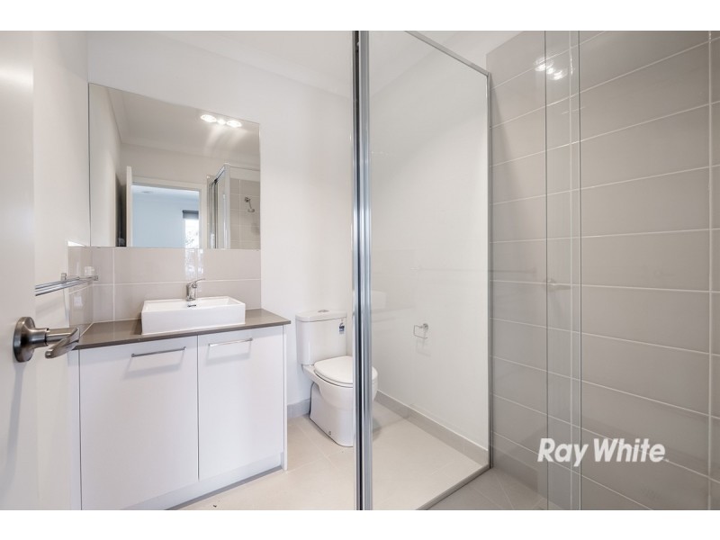 54 Walhallow Drive, Clyde North VIC 3978