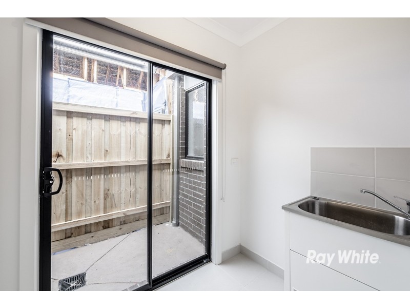 54 Walhallow Drive, Clyde North VIC 3978