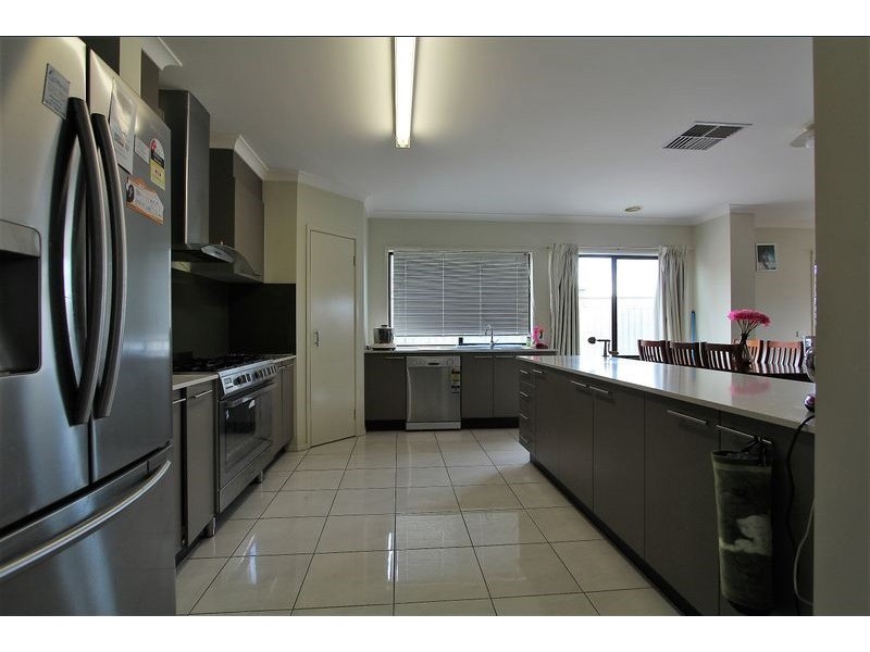 9 Alysha Avenue, Lyndhurst VIC 3975