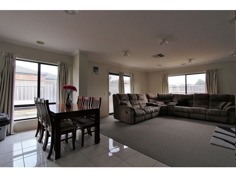 9 Alysha Avenue, Lyndhurst VIC 3975