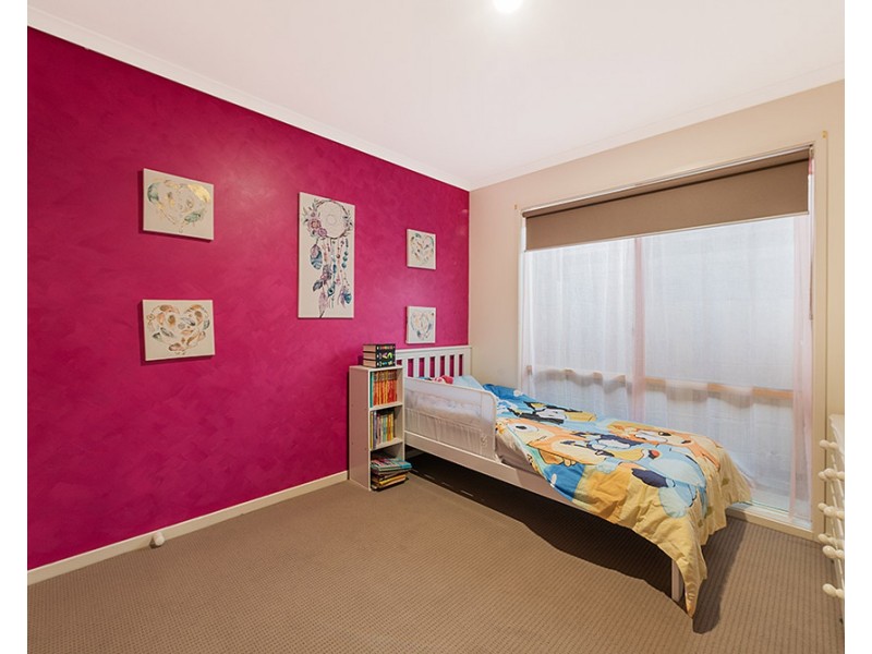 22 Bookham Way, Cranbourne West VIC 3977