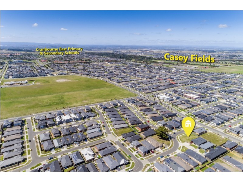 3 Greenglade Way, Cranbourne East VIC 3977