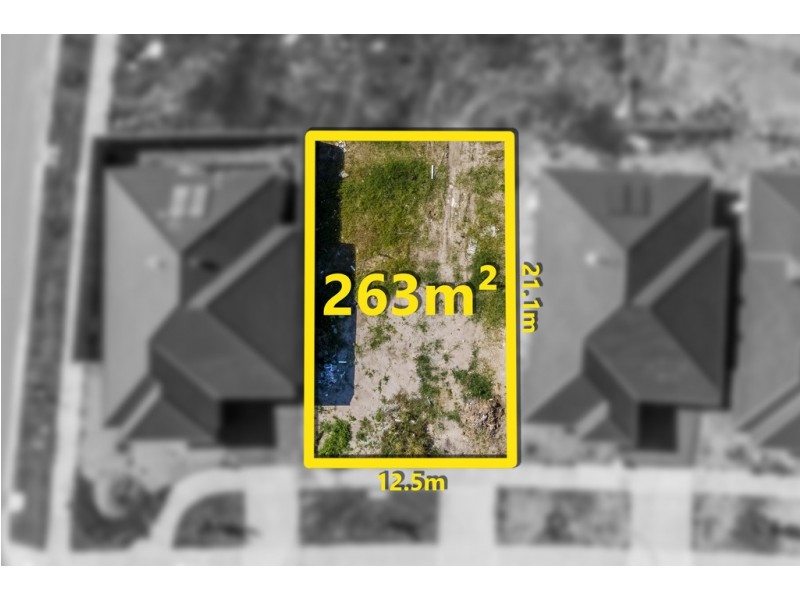 32 (Lot 1717) Grande Belmond Avenue, Clyde VIC 3978