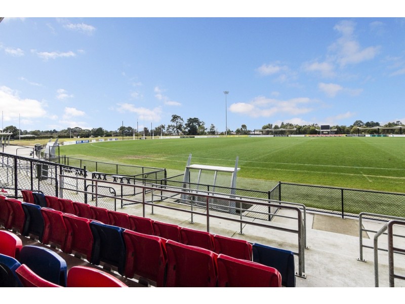 32 (Lot 1717) Grande Belmond Avenue, Clyde VIC 3978