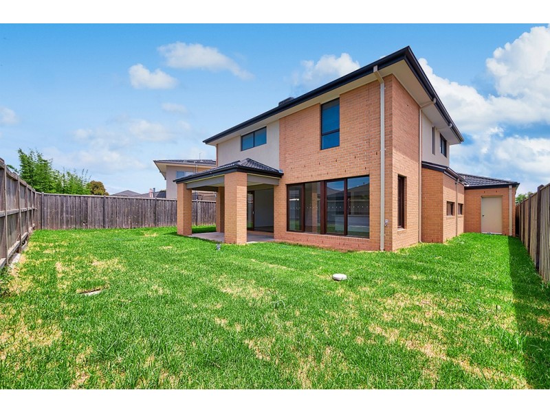 6 Spearwood Rise, Cranbourne West VIC 3977