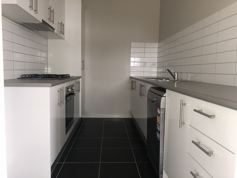 17 Queenie Way, Cranbourne West VIC 3977