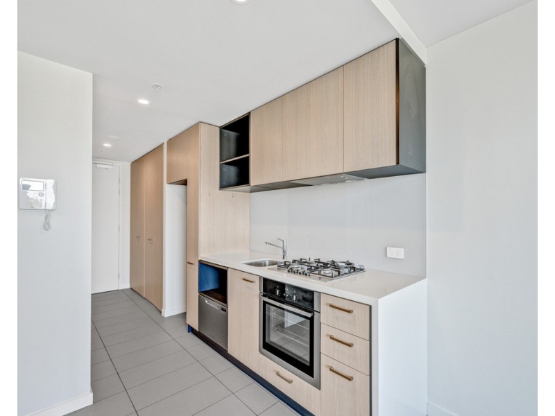 320/8 Railway Road, Cheltenham VIC 3192