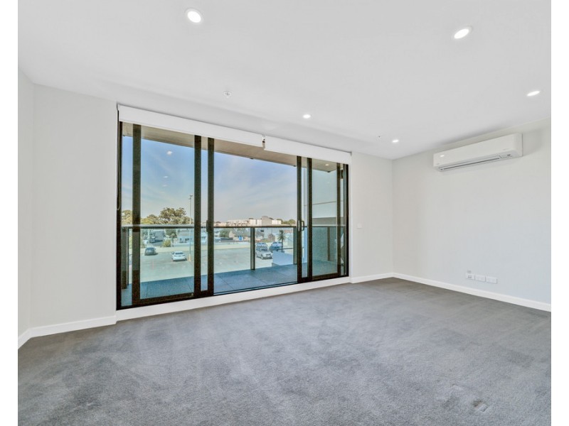 320/8 Railway Road, Cheltenham VIC 3192