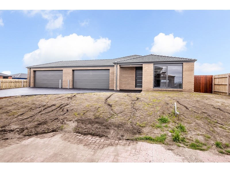 35 Alexandra Avenue, Koo Wee Rup VIC 3981