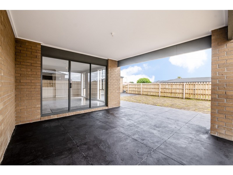 35 Alexandra Avenue, Koo Wee Rup VIC 3981