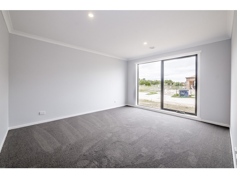 35 Alexandra Avenue, Koo Wee Rup VIC 3981