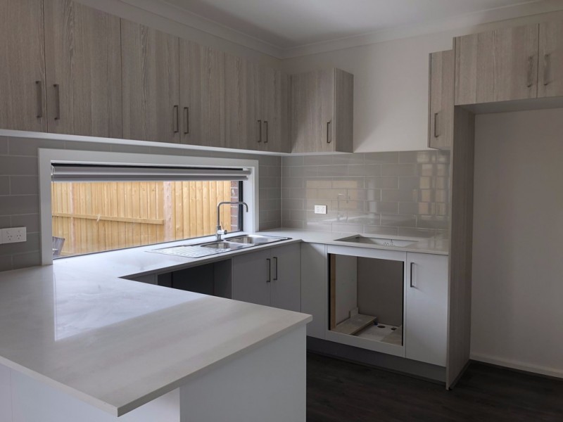 34 Chesney Circuit, Clyde VIC 3978