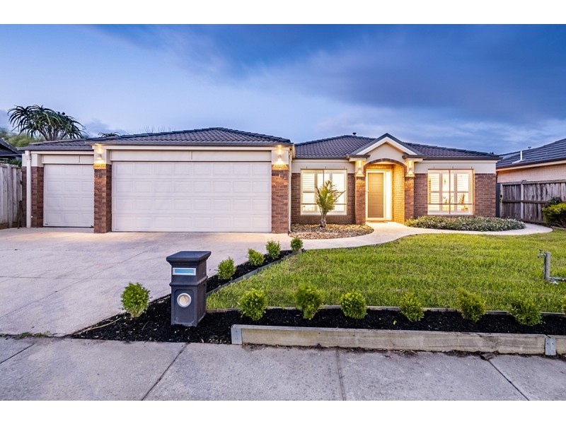 4 Castawellan Street, Lyndhurst VIC 3975