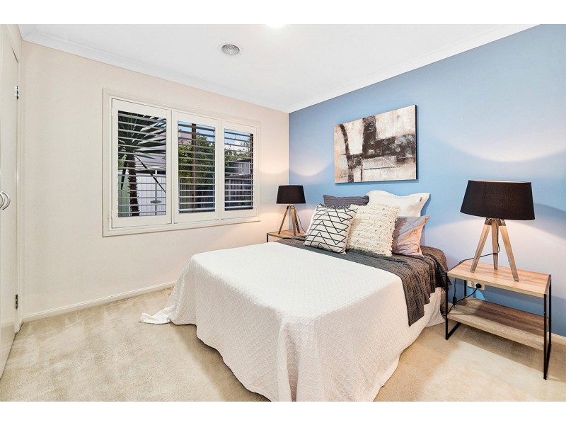 4 Castawellan Street, Lyndhurst VIC 3975