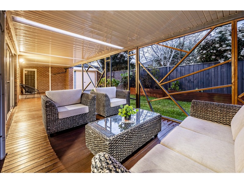 4 Castawellan Street, Lyndhurst VIC 3975