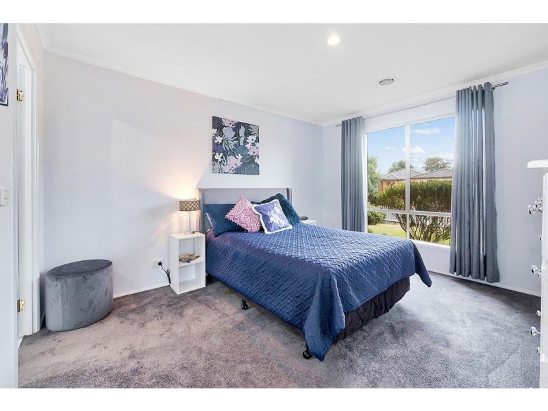 46 Mariner Close, Cranbourne North VIC 3977