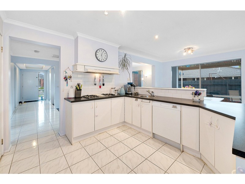 46 Mariner Close, Cranbourne North VIC 3977