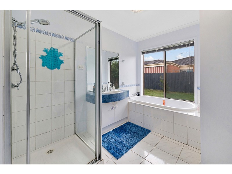 46 Mariner Close, Cranbourne North VIC 3977